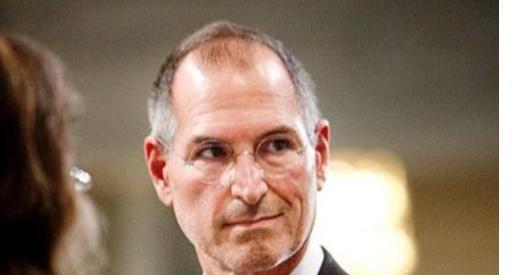 身家83亿美元, 每半年换一次车