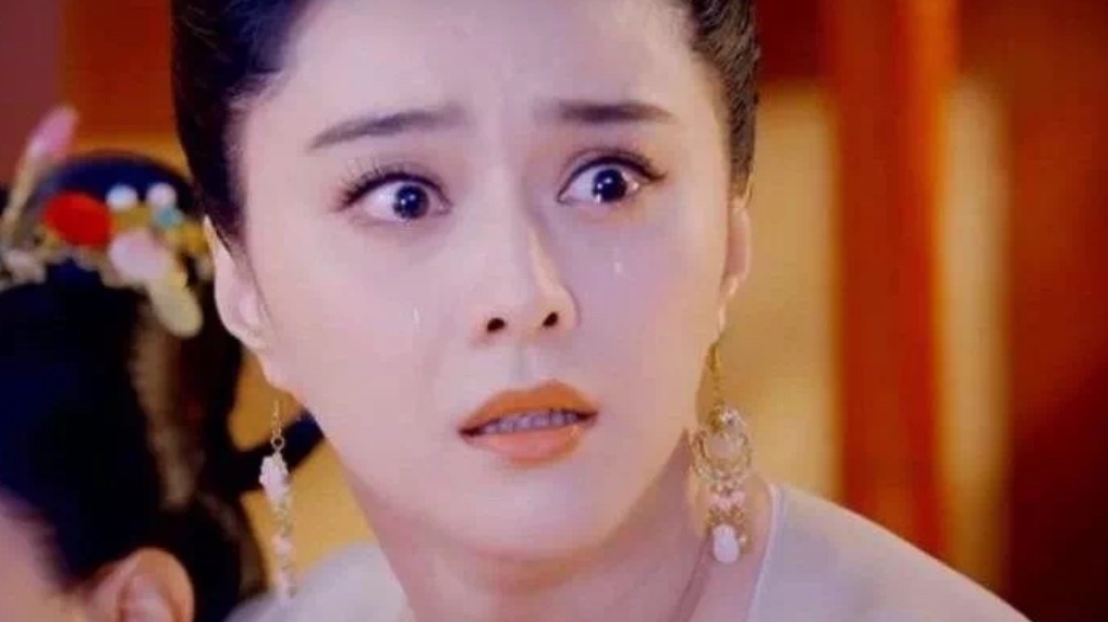 靴子要落地了?范冰冰从新片海报上消失,代言企