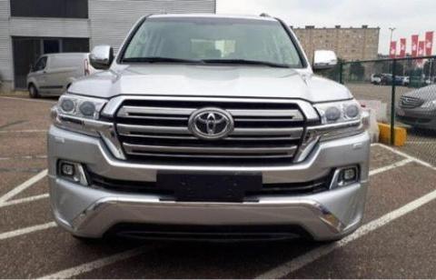 18款酷路泽4.5排量最新车型 丰田陆地巡洋舰V8发动机6速变速箱