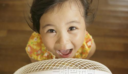 4岁孩子一不小心笑歪嘴, 医院检查原来小儿是