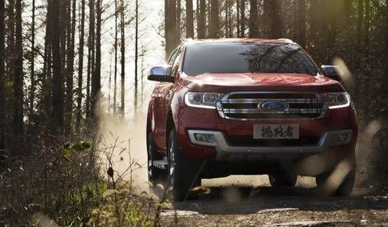 这款车既是撼路者，又是硬派越野的闯入者