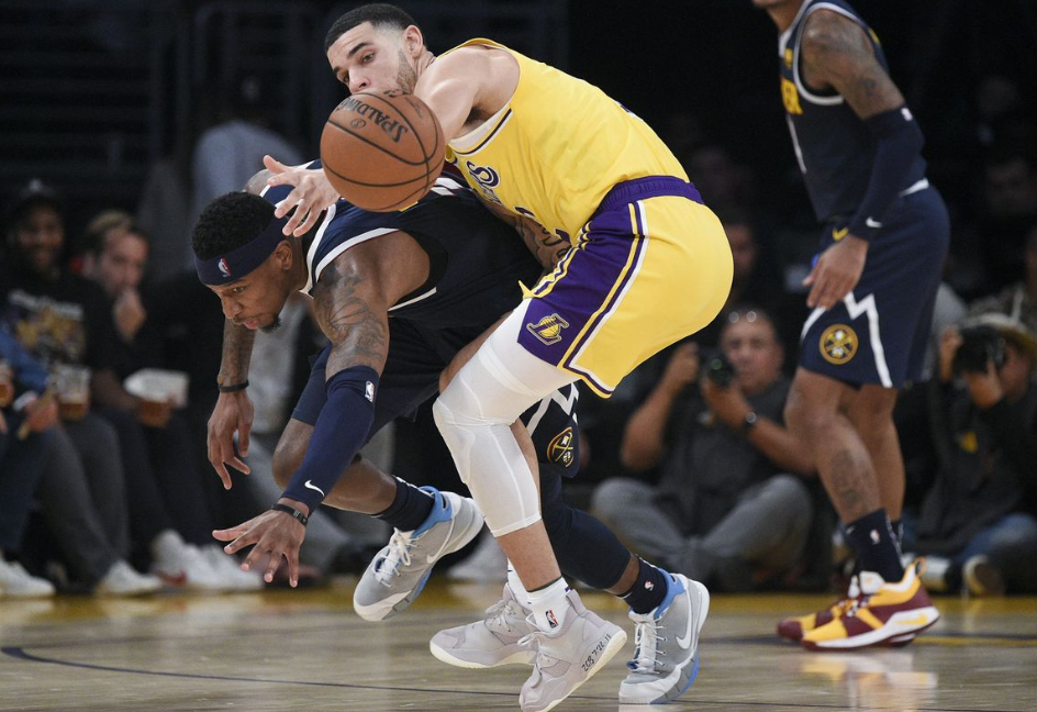 仅8小时4消息,勇士迎一利好,鲍尔致敬科比,詹皇