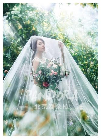 抖音上大火的飞纱已经传到国外了,如何用头纱