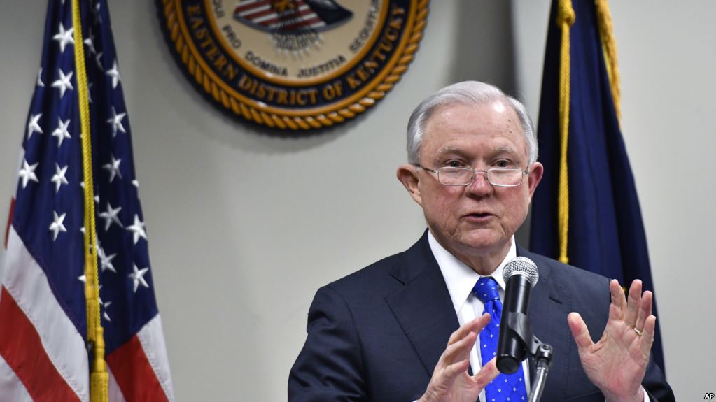 美国推移民零容忍政策,反移民非得让父母孩子