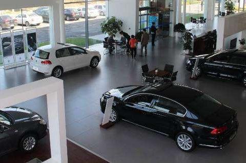 新车付款后为啥还要在4S店放一夜才能开走? 内部人员说出实情