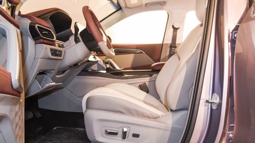 深入了解,五菱宝骏最豪华旗舰车型真不是老酒