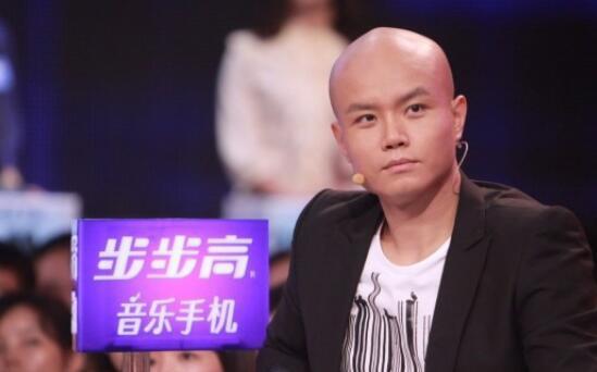 孟非的老搭档乐嘉, 座驾虽然不奢华但是个性十足