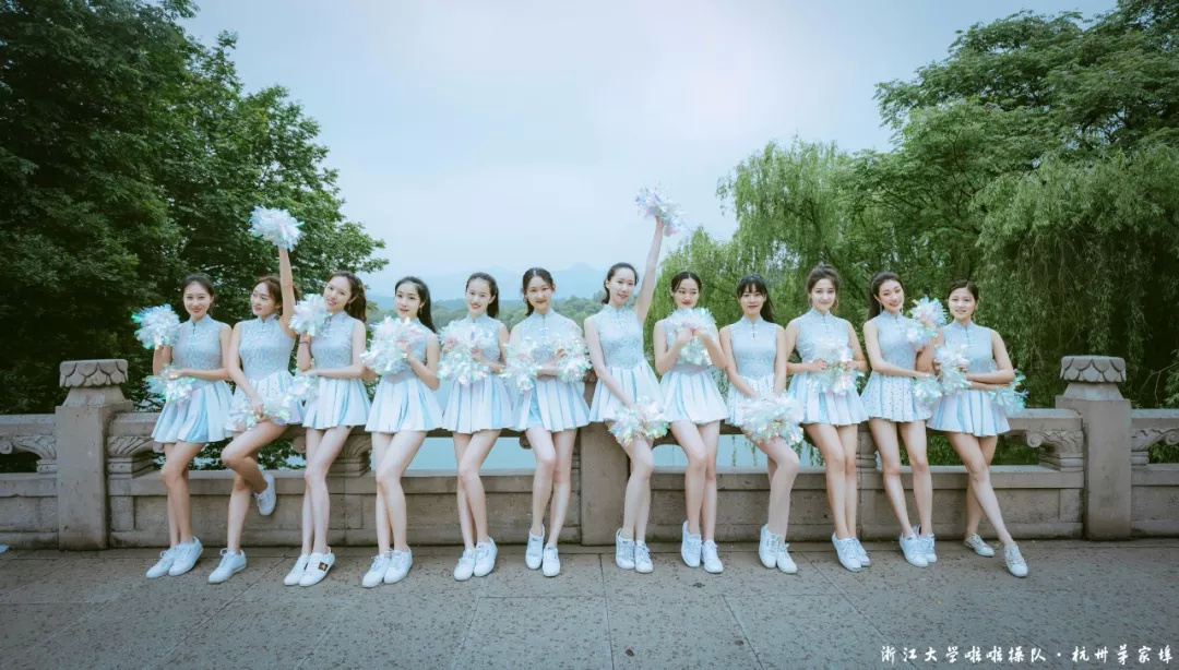 浙大这群美女学霸火了!拿奖无数还惊艳央视舞台，汪涵撒贝宁都称赞