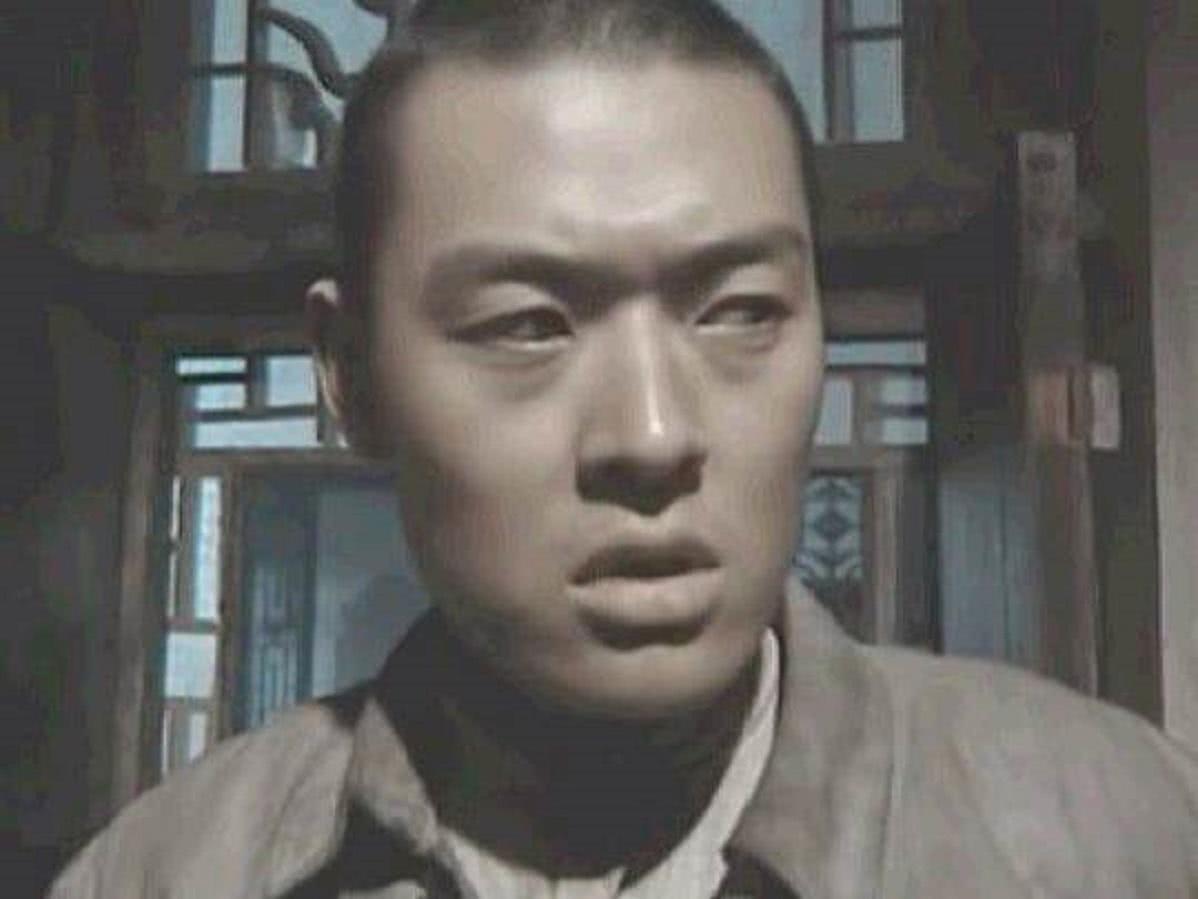 《亮剑》中土匪为什么不讲规矩,一定要杀害魏和尚?