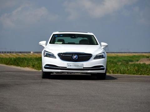 主流合资最便宜的C级车，标配全景天窗裸车却二十万都不到