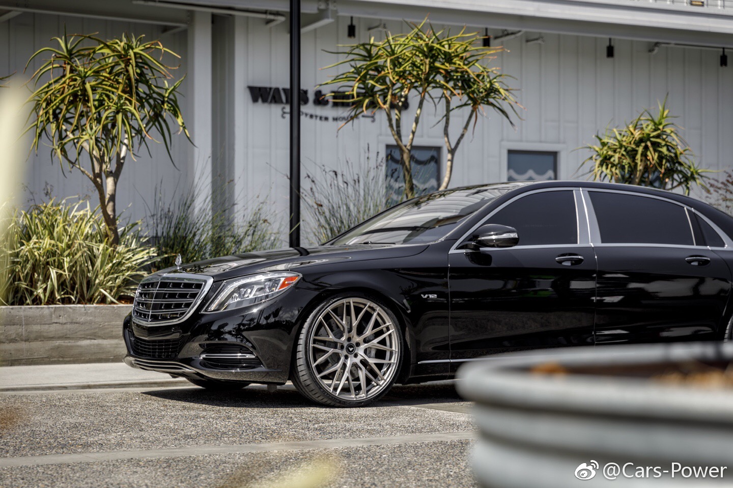迈巴赫s600lv12,2020奔驰s600l迈巴赫 男人的终极座驾,奔驰-迈巴赫s600 v12