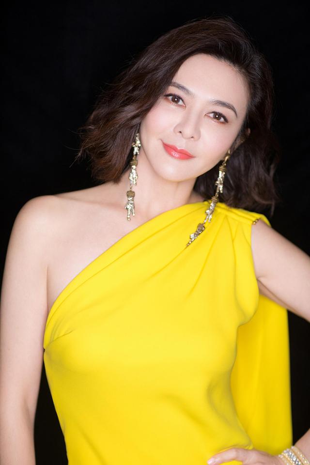 娱乐圈的这些满族美女，不仅天生就长得漂亮，还有一种特殊的魅力