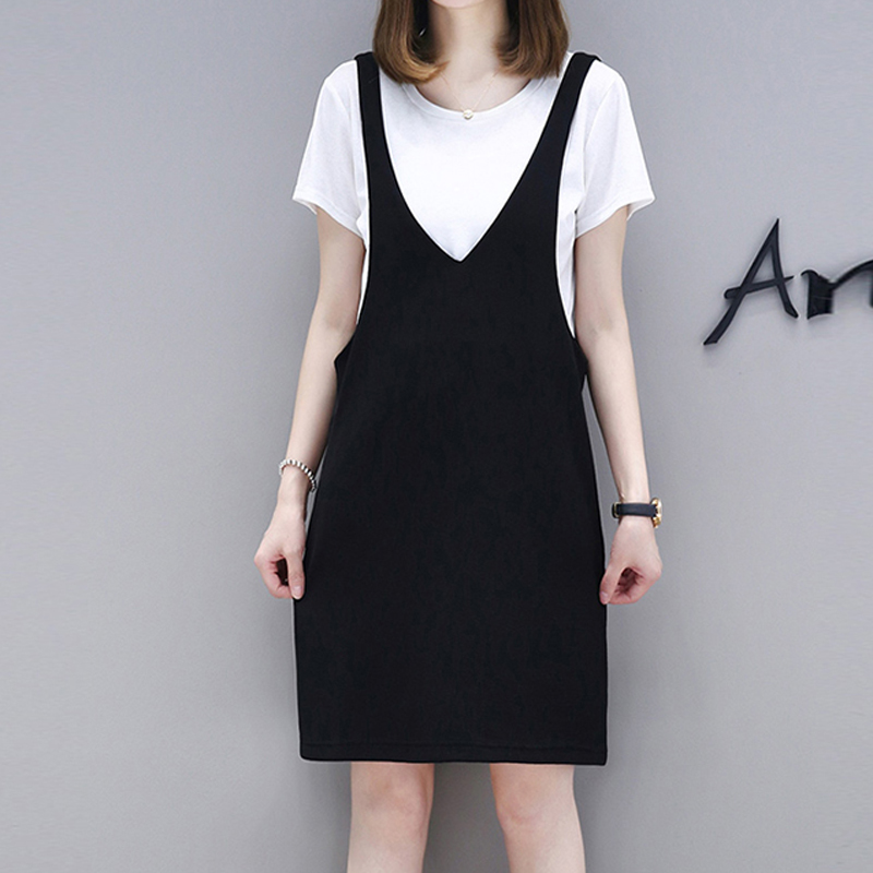 适合20-35岁女性穿的优雅背带裙,时尚减龄显气