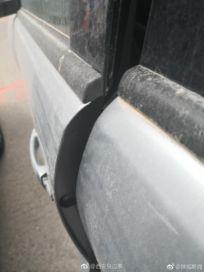 车门未锁停车场一停十多天 累计欠费500多元 