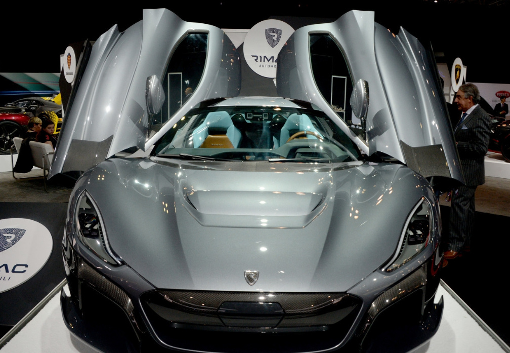 克罗地亚人口400万,却诞生这台超级跑车,极速