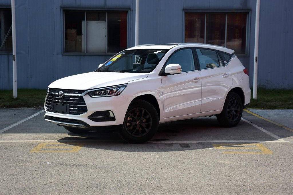 比亚迪再迎销量过万车型，号称国产最速，龙颜一怒谁都扛不住！