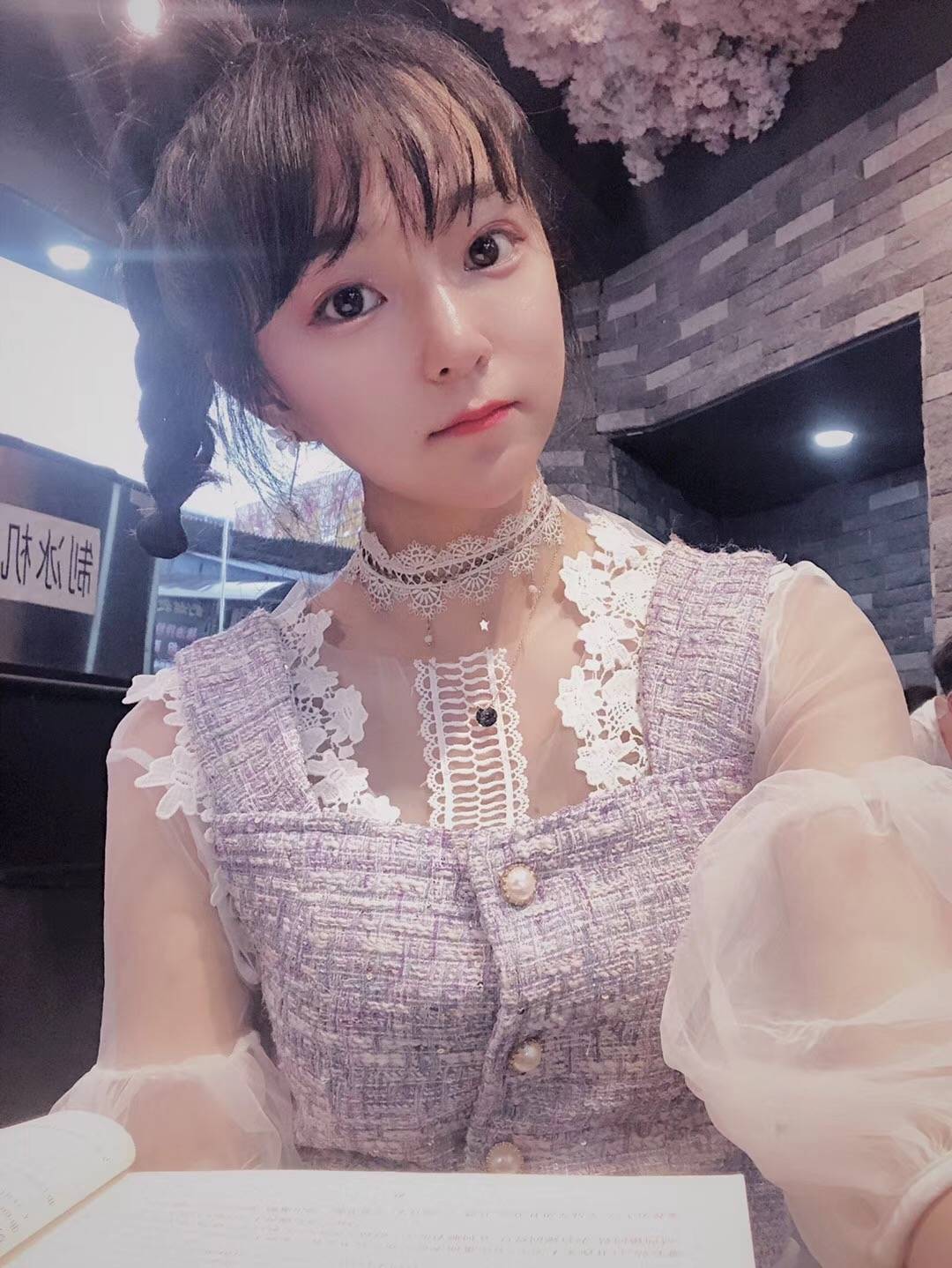 就读于湘潭大学法学院 国家二级田径运动员 学