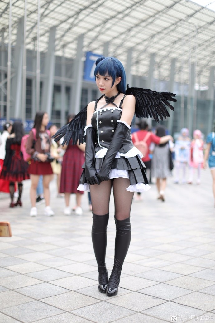 曀曀其阴,虺虺其雷,寤言不寐,愿言则怀