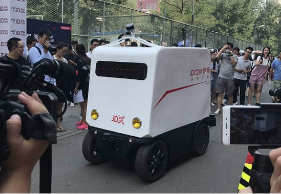 快递小哥要失业了?菜鸟、京东、苏宁加码无人