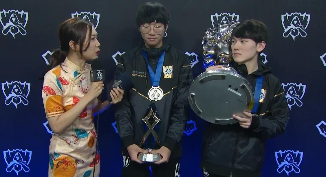 LOL:IG曝光S8冠军皮肤,Uzi白躺一个皮肤!