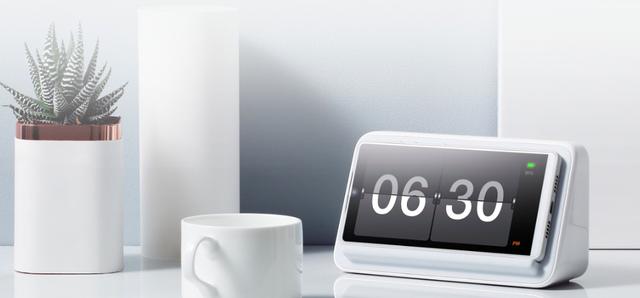 网友喊话坚果R1适配的无线充电座太难买,吴德