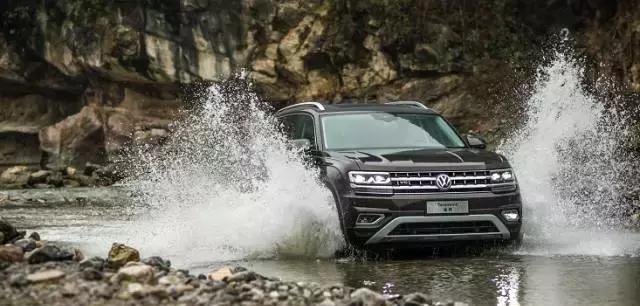 后排能当床的大众途昂, 加速不输高尔夫GTI