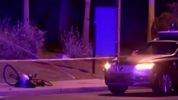 无人驾驶汽车首次撞死行人：UBER暂停所有测试，研发面临大退步？