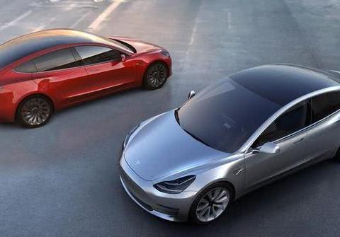 6个小时能卖出13万辆，自动驾驶事故频出，连仪表盘都没有