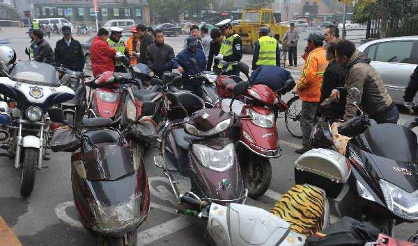 交警提醒:电动车新规出台,这些电动车不允许上路,否则直接收缴