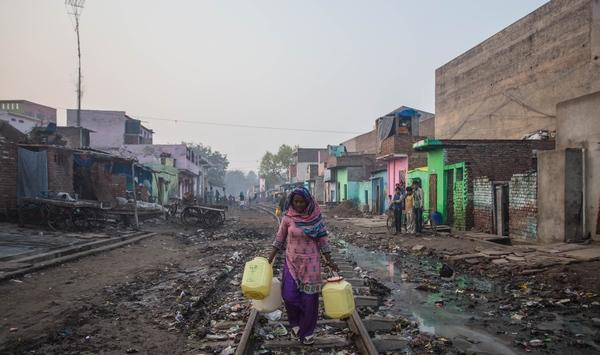 行摄贫民窟, 印度贫富差距跟种姓制度有关吗?