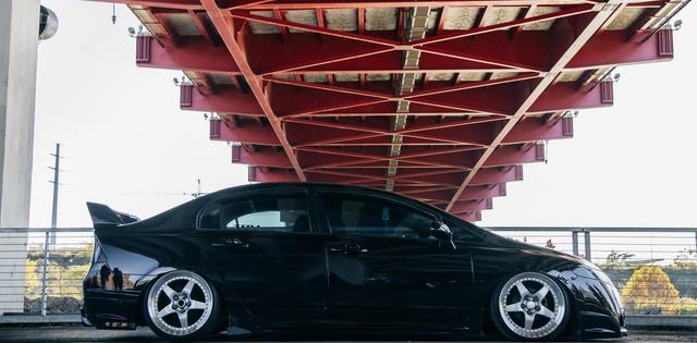 思域8代｜它真不是黑色的喷漆，贫穷限制了我们的想象！