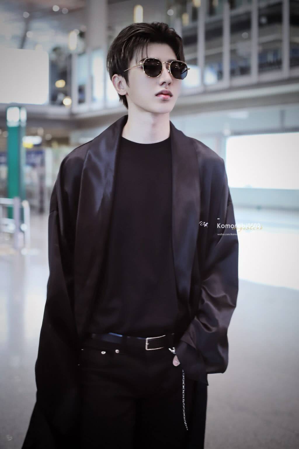 中国有嘻哈吴亦凡风衣_吴亦凡中国有嘻哈(3)