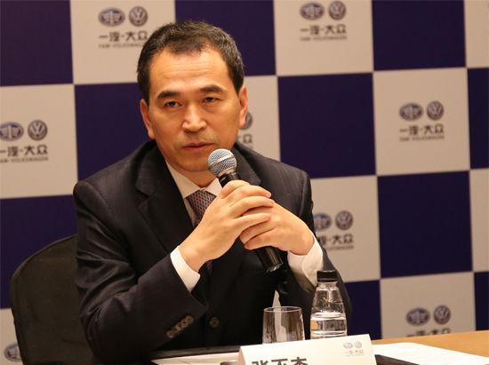 红旗首次启用明星请靳东代言，徐留平大改一汽人事