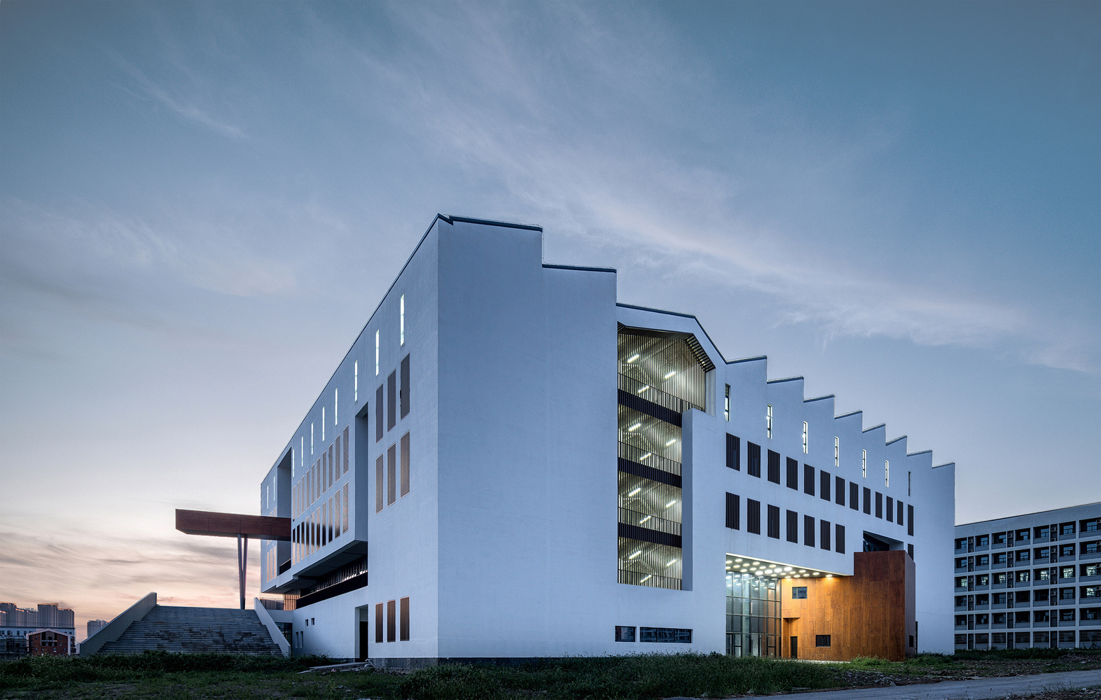 安徽大学艺术与传媒学院美术楼 \/ 同济大学建筑