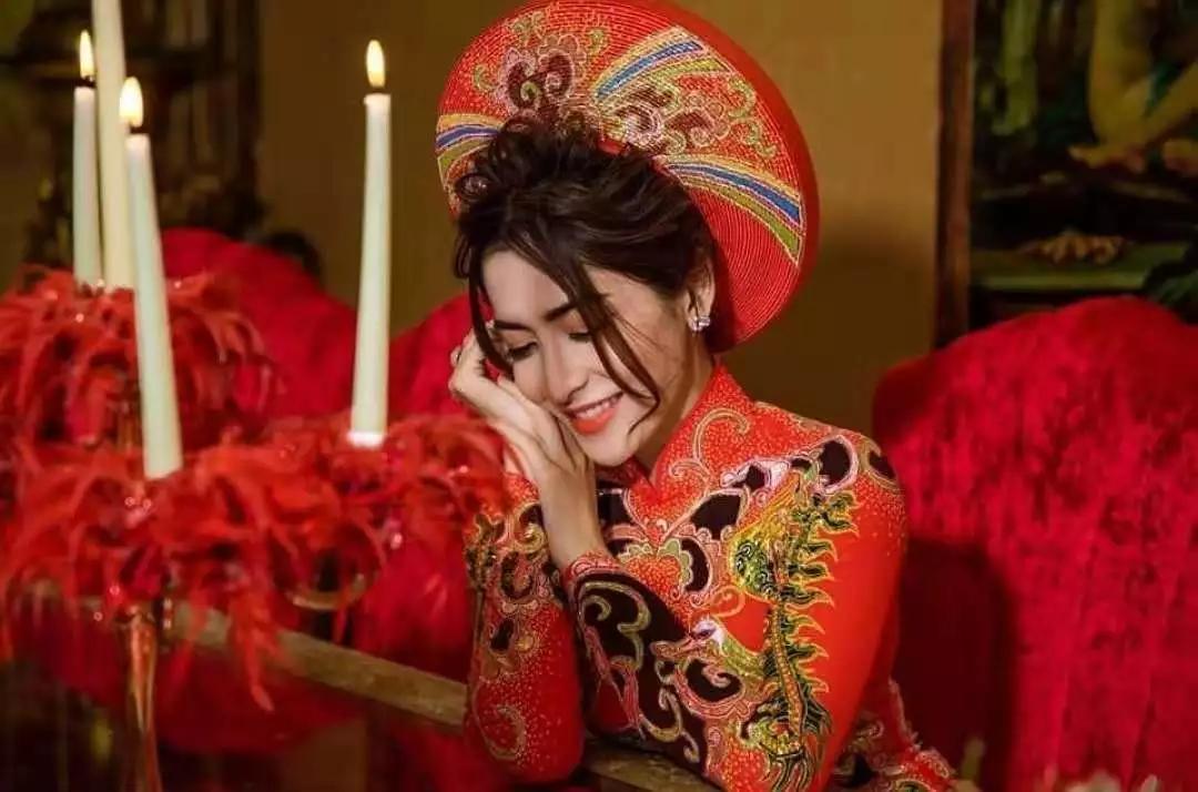 泰娱乐：Mark与Kim疑似好事将近？Pinky杂志照片别具一番风情！