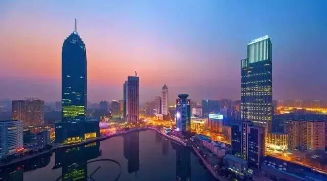 武汉城区面积比北京大多少?