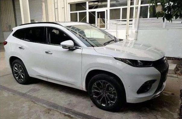 奇瑞良心之作，售12万让合资车尴尬，领克01和VV5毫无防备！