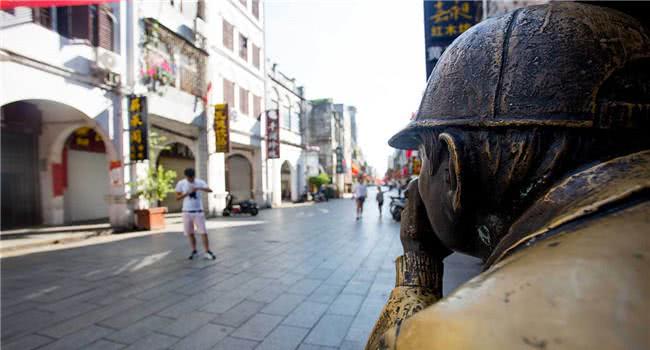 去南方过冬!适合老年人常住的地方,这两座城市