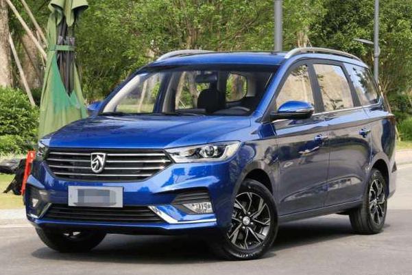 新款上市玩死老款, 宝骏6座MPV仅卖5.98万, 360度无死角气死730