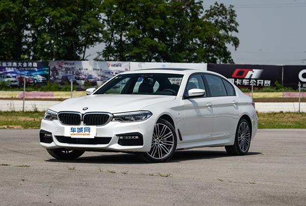 宝马5系对比奔驰E级 BBA豪华科技驾驶乐趣之争