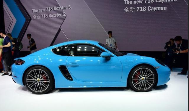 低配60万完胜TT, 比奔驰档次高, 撩妹不逊于保时捷911