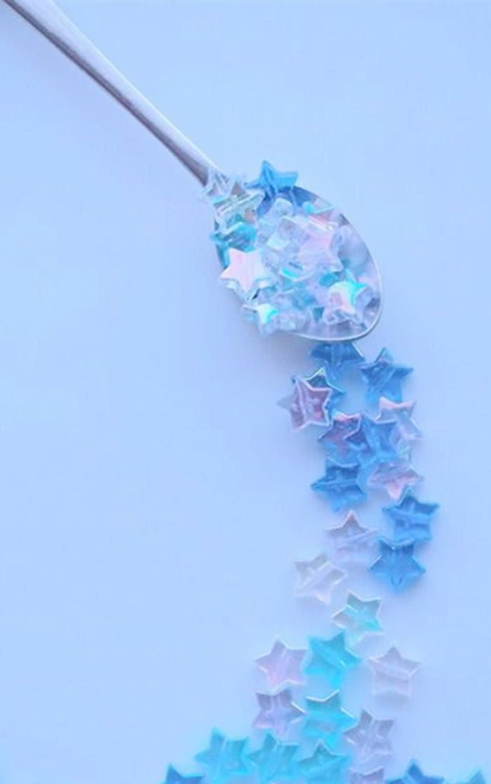 甜美系·马卡龙蓝·壁纸:“可以在我的香甜蓝色里,加点牛奶吗”