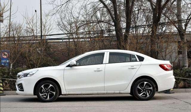 对于全新的福美来, 主要的变化就是前脸和内饰了!