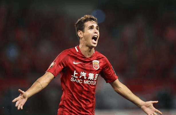 奥斯卡赞上港:在中超赚钱多英超4倍,已拒欧洲