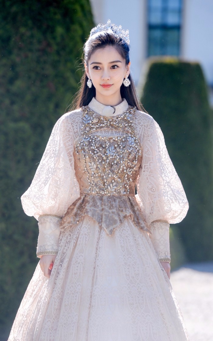baby奔跑吧美照,杨颖2021跑男最新照片 《奔跑吧》今晚开播,angelababy即将开启霸屏模式,杨颖太美了