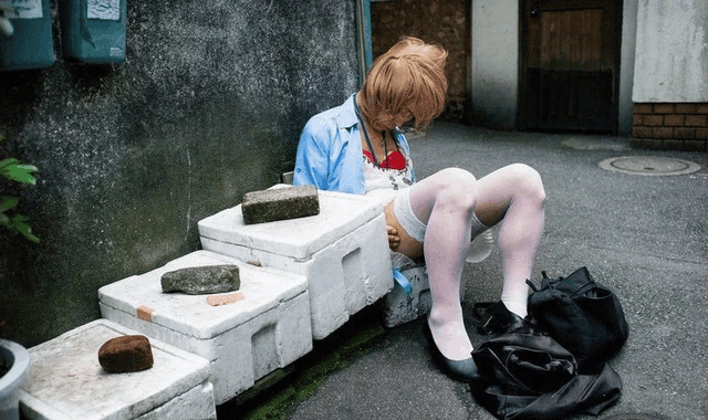 街拍日本民众常态, 展示东亚最发达国家的另一