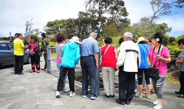 世界哪里游客可以近距离看火山: 美国夏威夷有