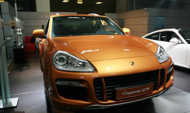 动力不输坦克！宝马X6路虎揽胜保时捷卡宴，在这货面前不值一提