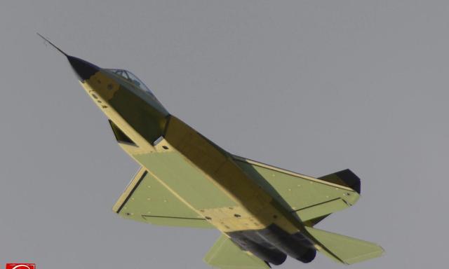 中国歼16战机单价曝光:约6亿人民币 歼20的价