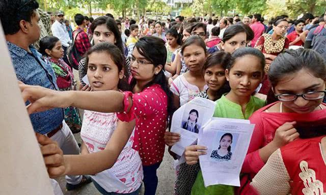 各国公务员薪资待遇大比拼,哪个国家的公务员